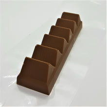 Load image into Gallery viewer, Caramel Toffee Crunch Chocolate Bar (6pc) - Hot Shot Chocolate
