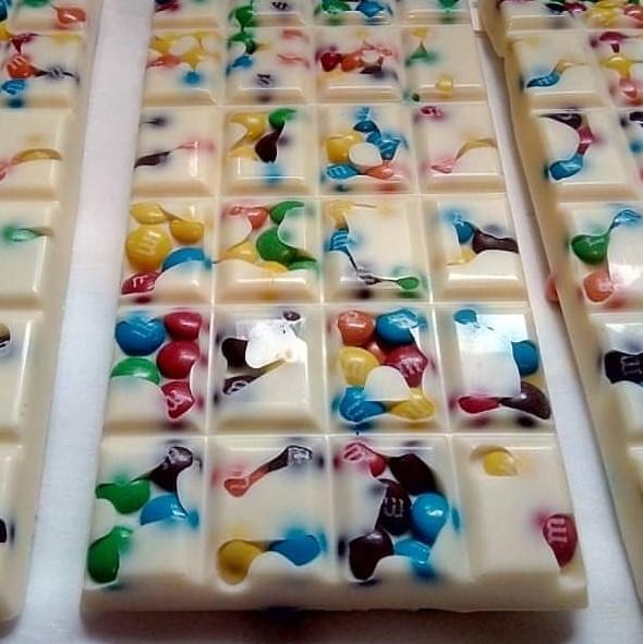 Rainbow Bits Chocolate Bar (24pc) - Hot Shot Chocolate